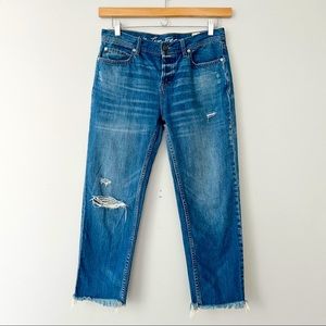 We The Free Low Rise Distressed Jeans Loose Baggy Frayed Hem Flap Pocket 26